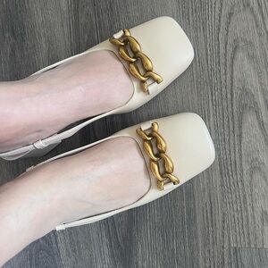 Shoes Massimo Dutti great condition bone color beige leather made in Spain